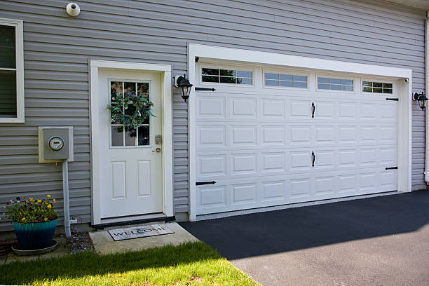 24/7 Emergency Garage Door Panel Replacement experts in Harmony, PA